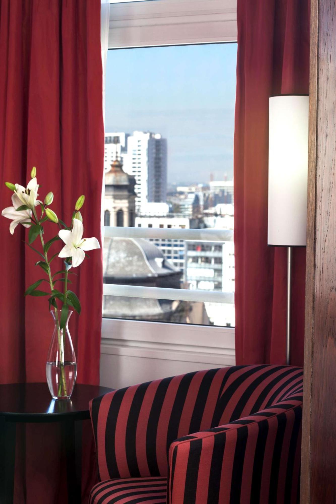 Nh City Buenos Aires Exterior photo Curtains