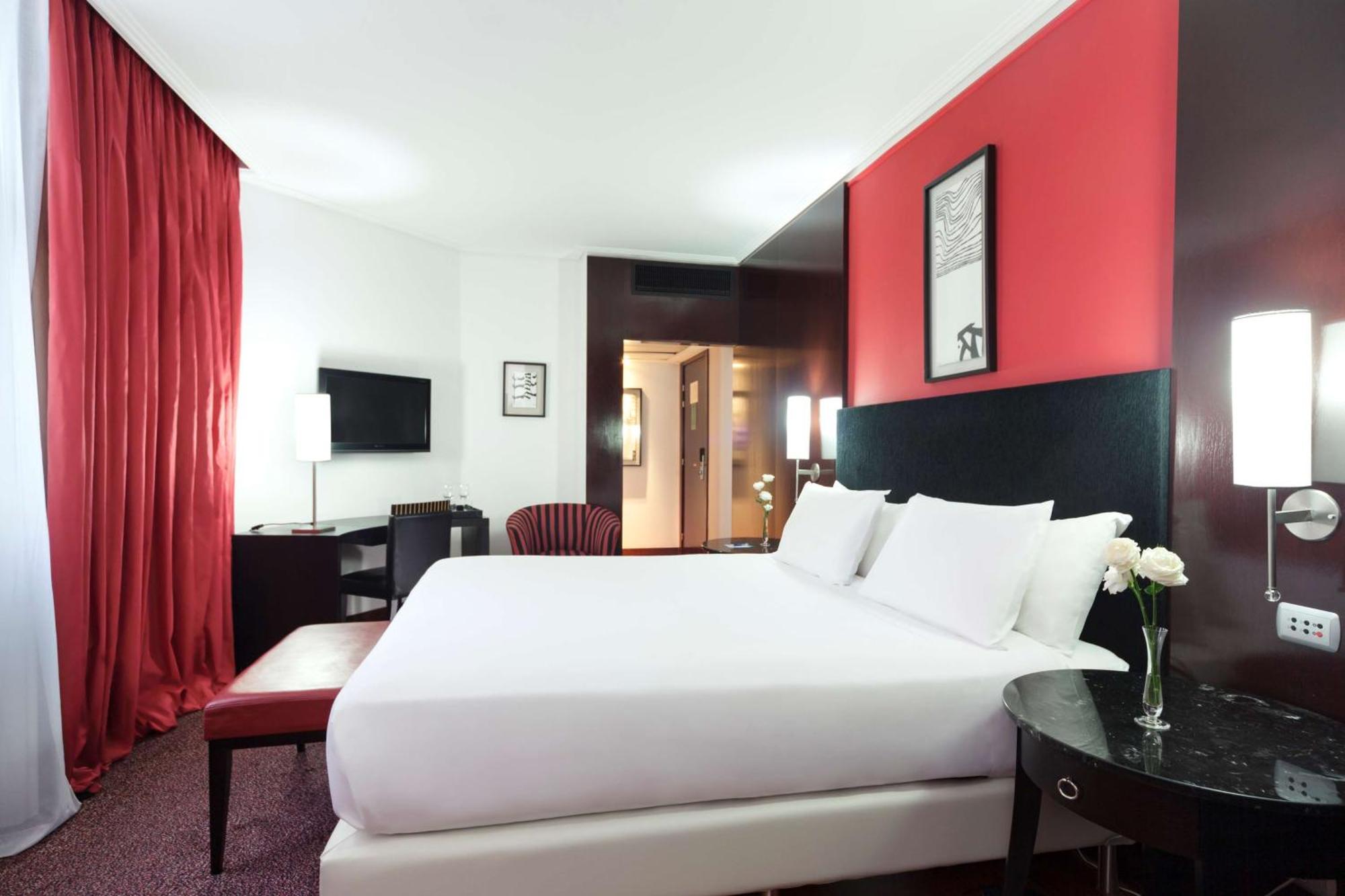 Nh City Buenos Aires Exterior photo A room at the hotel