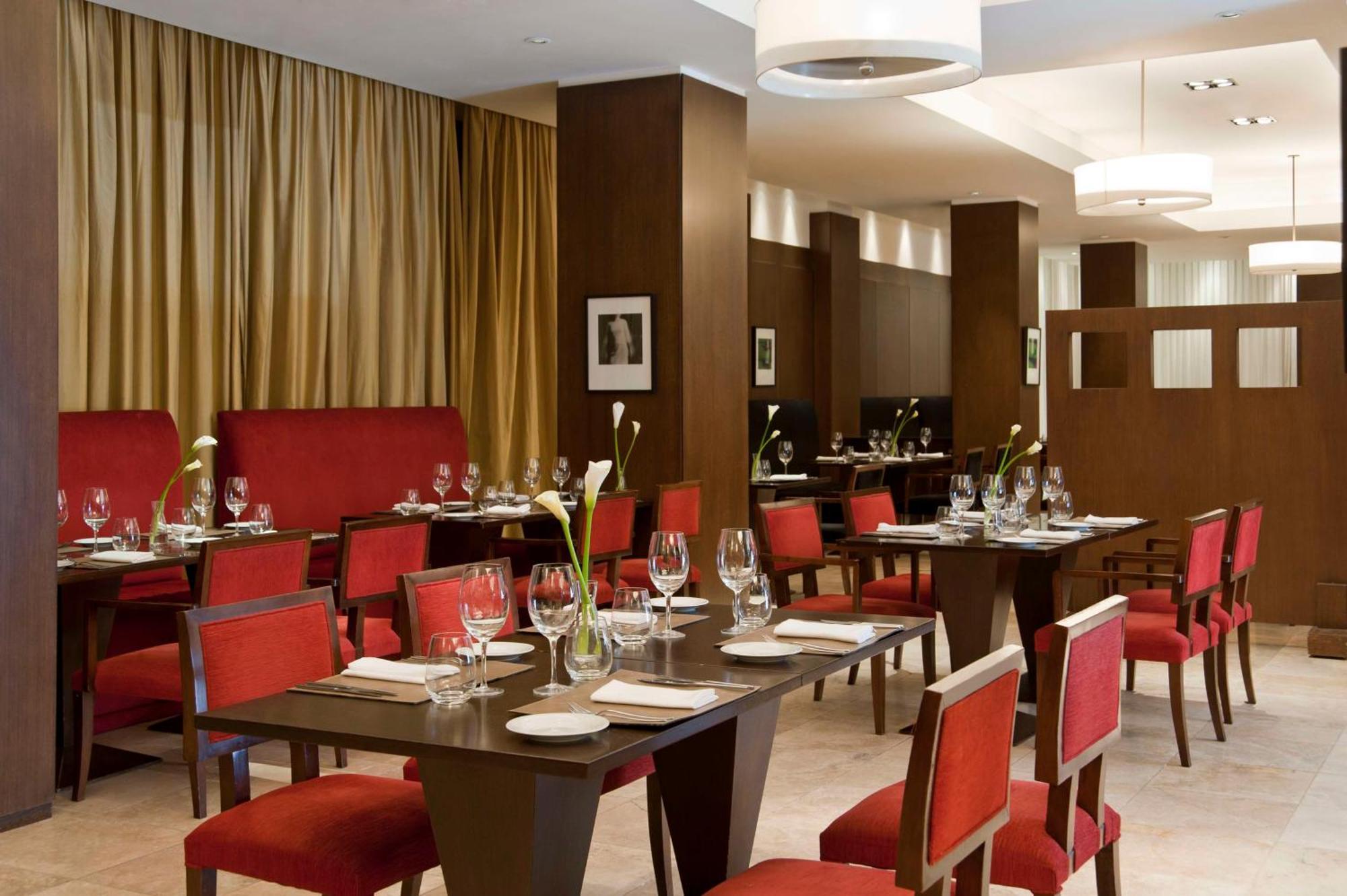 Nh City Buenos Aires Exterior photo The restaurant