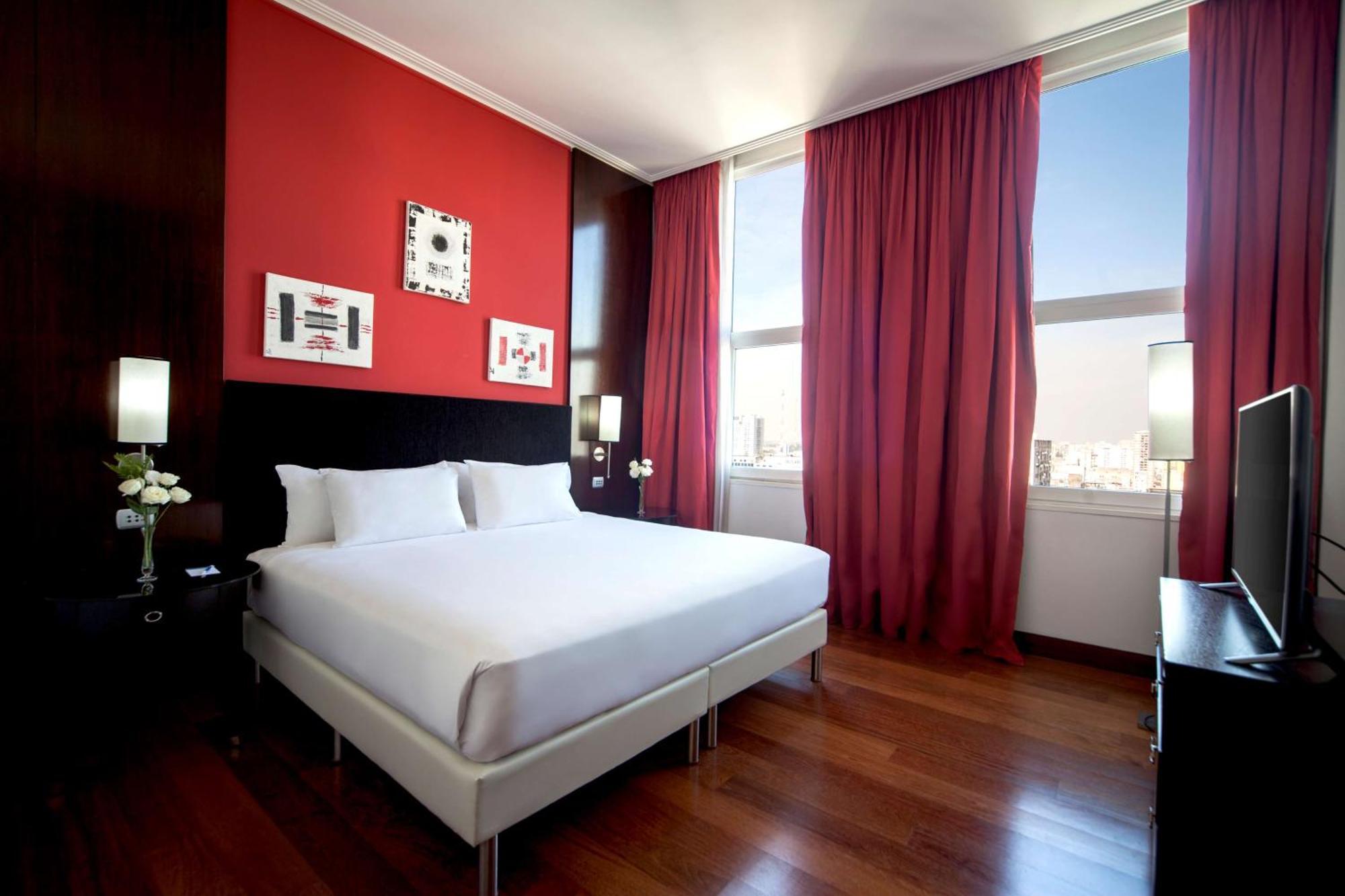 Nh City Buenos Aires Exterior photo A room at the hotel