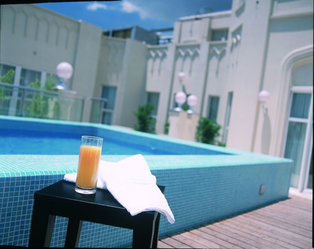 Nh City Buenos Aires Exterior photo The swimming pool at the hotel